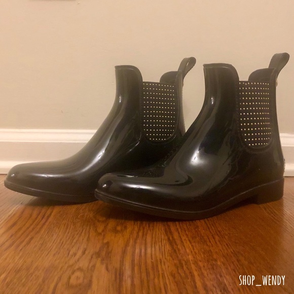 guess rain boots